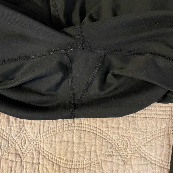 Fabletics legging - Picture 3 of 4